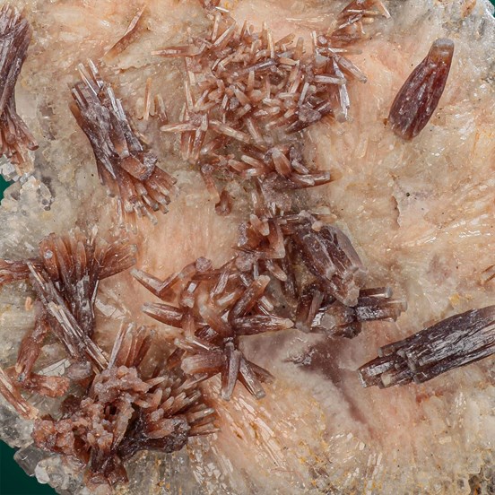 Pyromorphite-Le Rossignol | Chaillac | Indre | Centre-Val de Loire | France